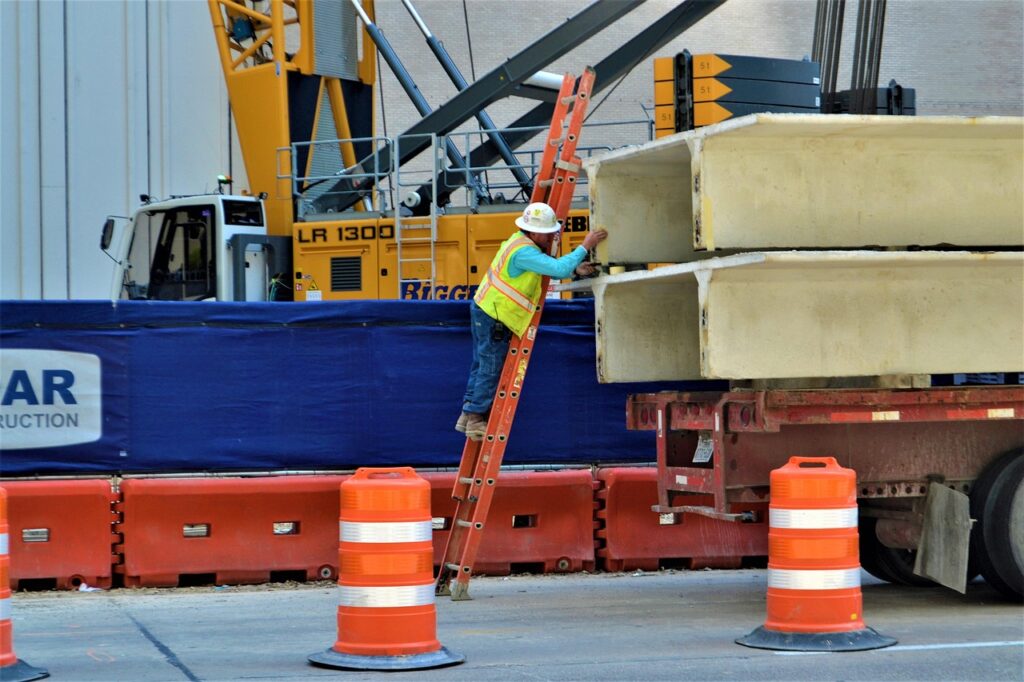 雇用保険の適用事業所を設置するための手続きは？